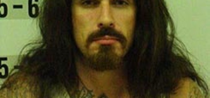 Good Samaritan struck by hatchet