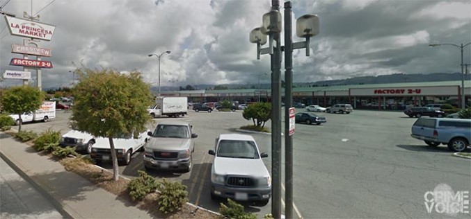 Officers Arrest Man with Gun Outside of a Department Store