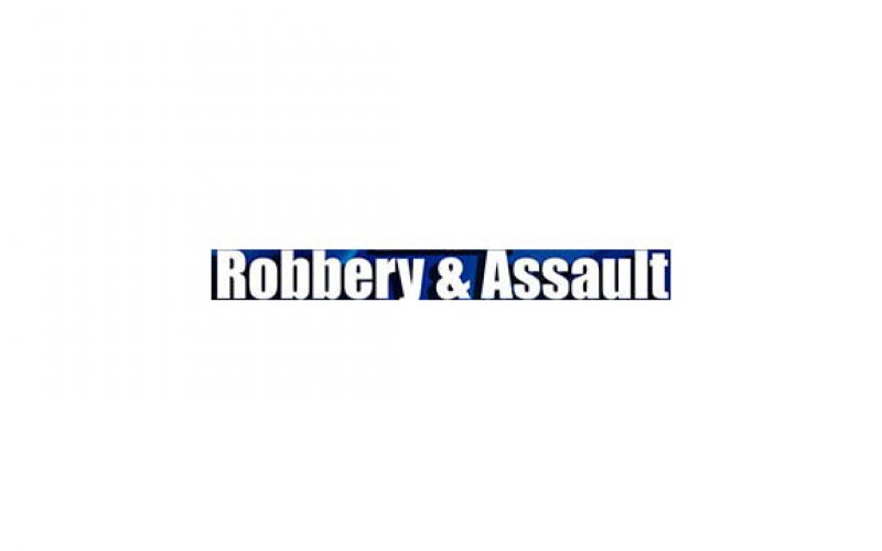 Pair arrested following robbery
