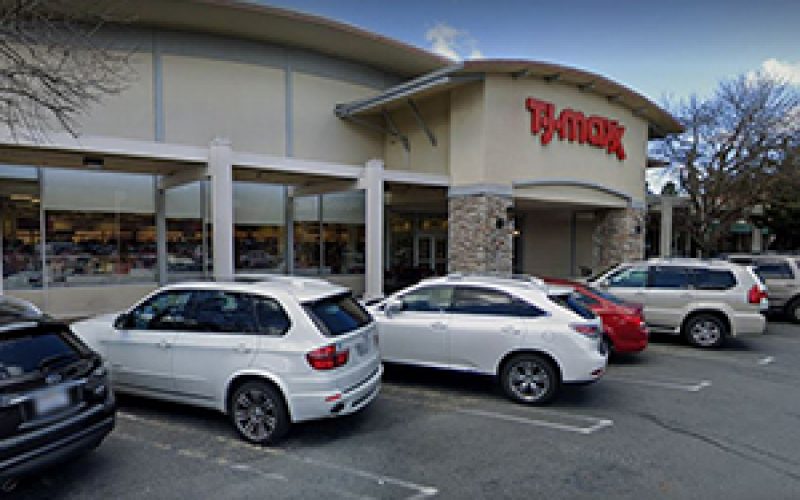 4 Suspected Shoplifters Arrested while Driving Away in a Stolen Vehicle