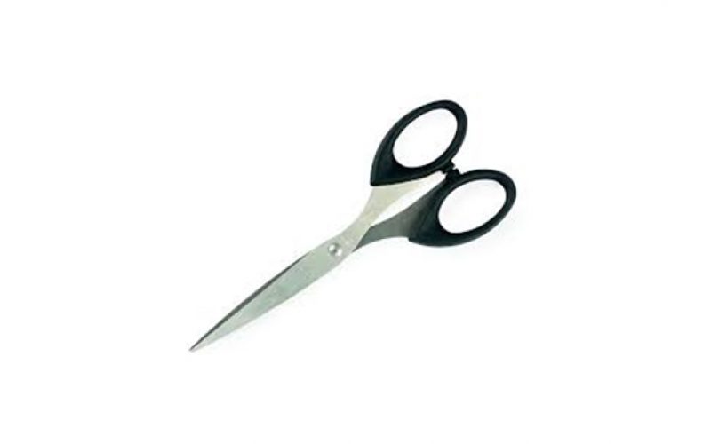 Suspect in Custody for Scissor Attacks on 2 Restaurant Employees
