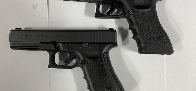 Man holds off cops with imitation firearm