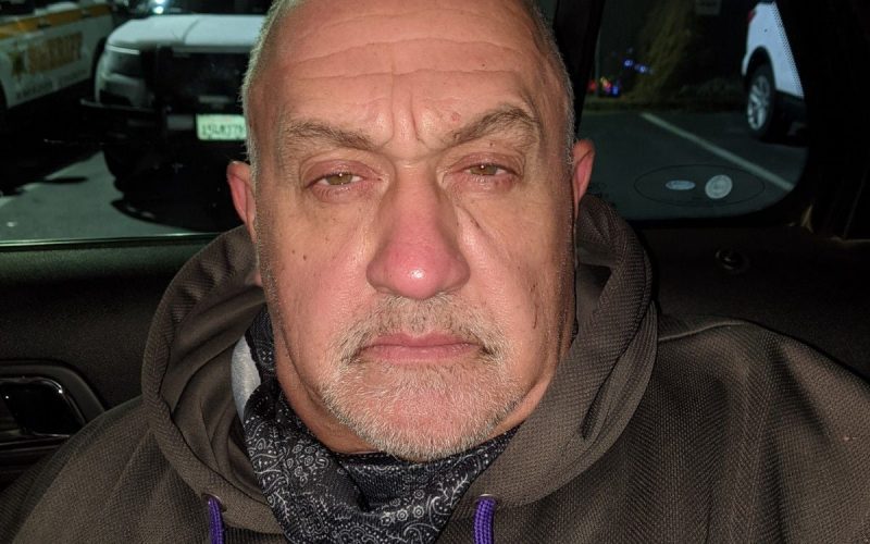 Man tries to carry stolen items out of garage