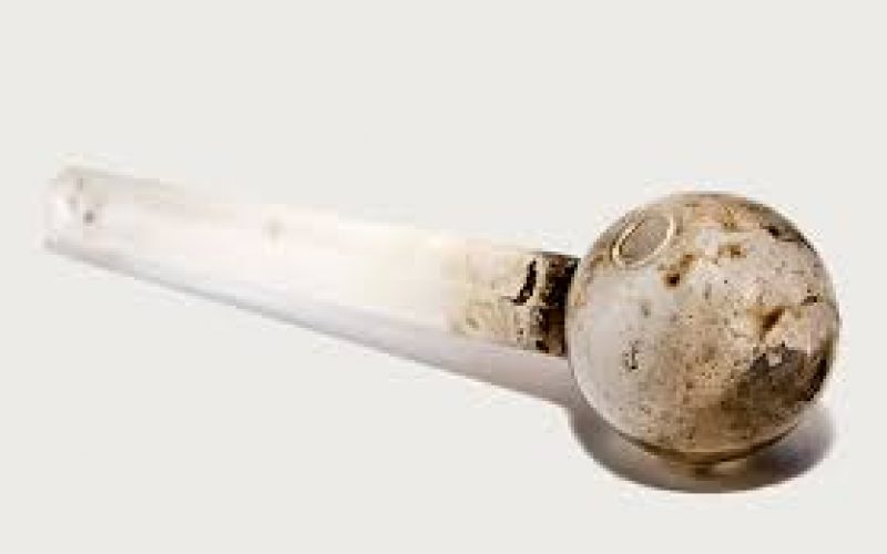 Woman on probation carries meth pipes