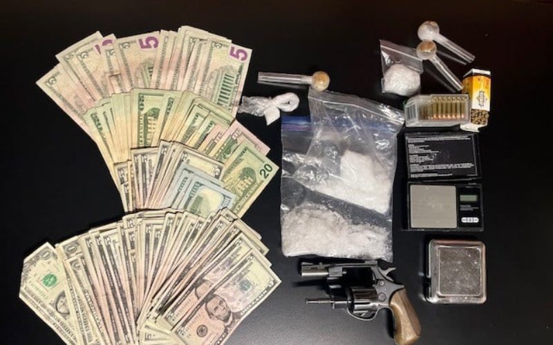 Man and woman with drugs in hotel room