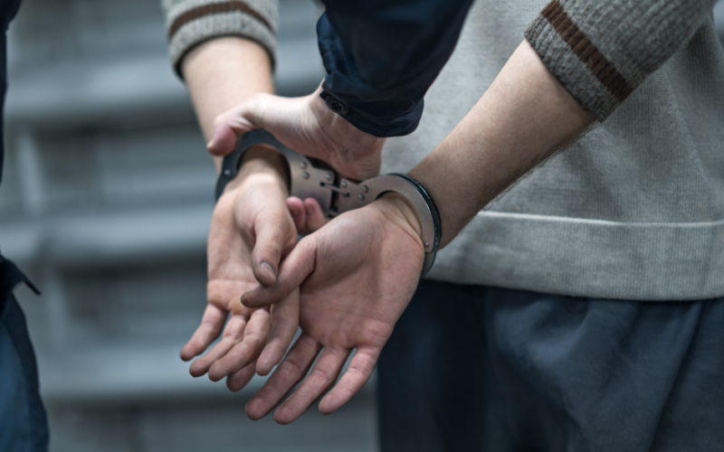 $400K Bail for Serial Identity Thief-Burglar